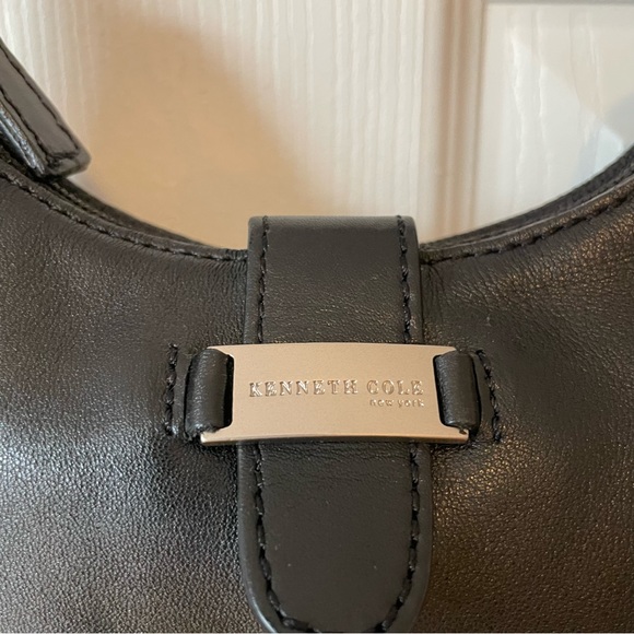 Kenneth Cole New York   black soft leather purse - Picture 4 of 11